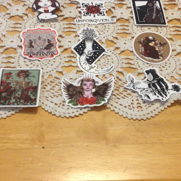 Goth cellphone stickers, skeletons and roses - Picture 3 of 6